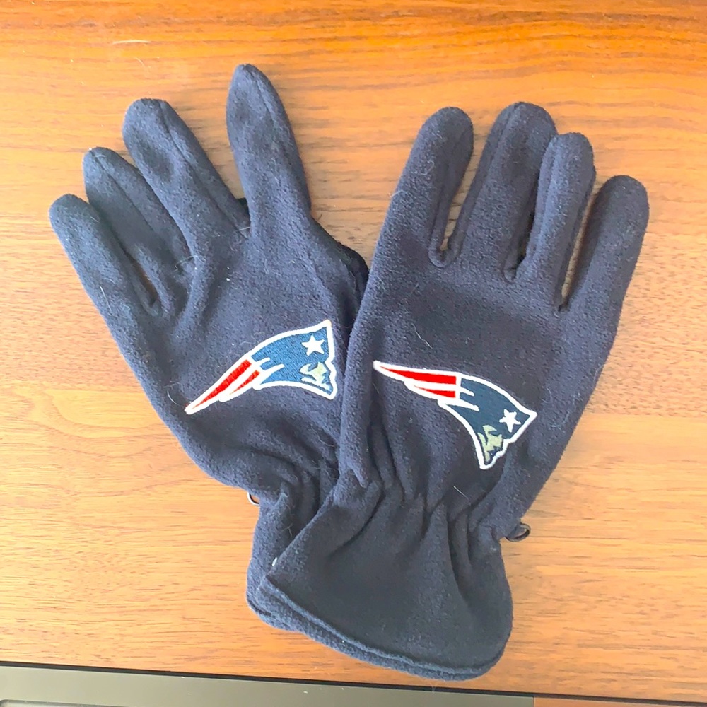 Patriots Gloves